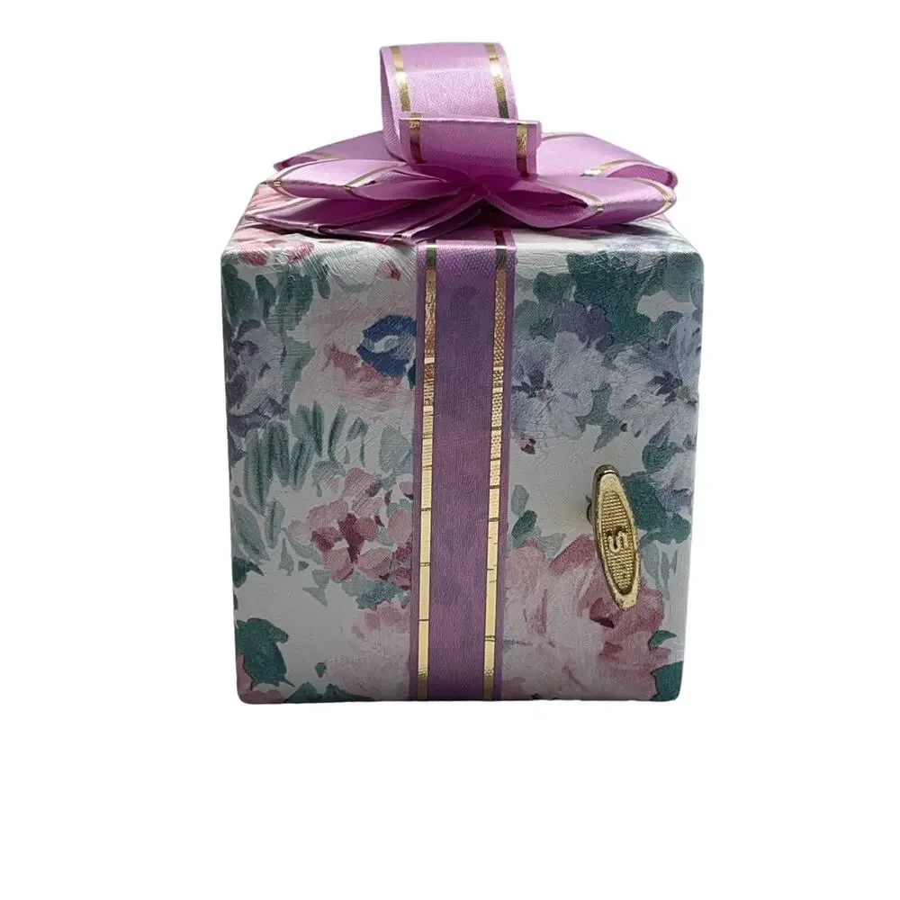 Pretti Pak Square Decorative Music Gift Box Playing That's What Friends Are For
